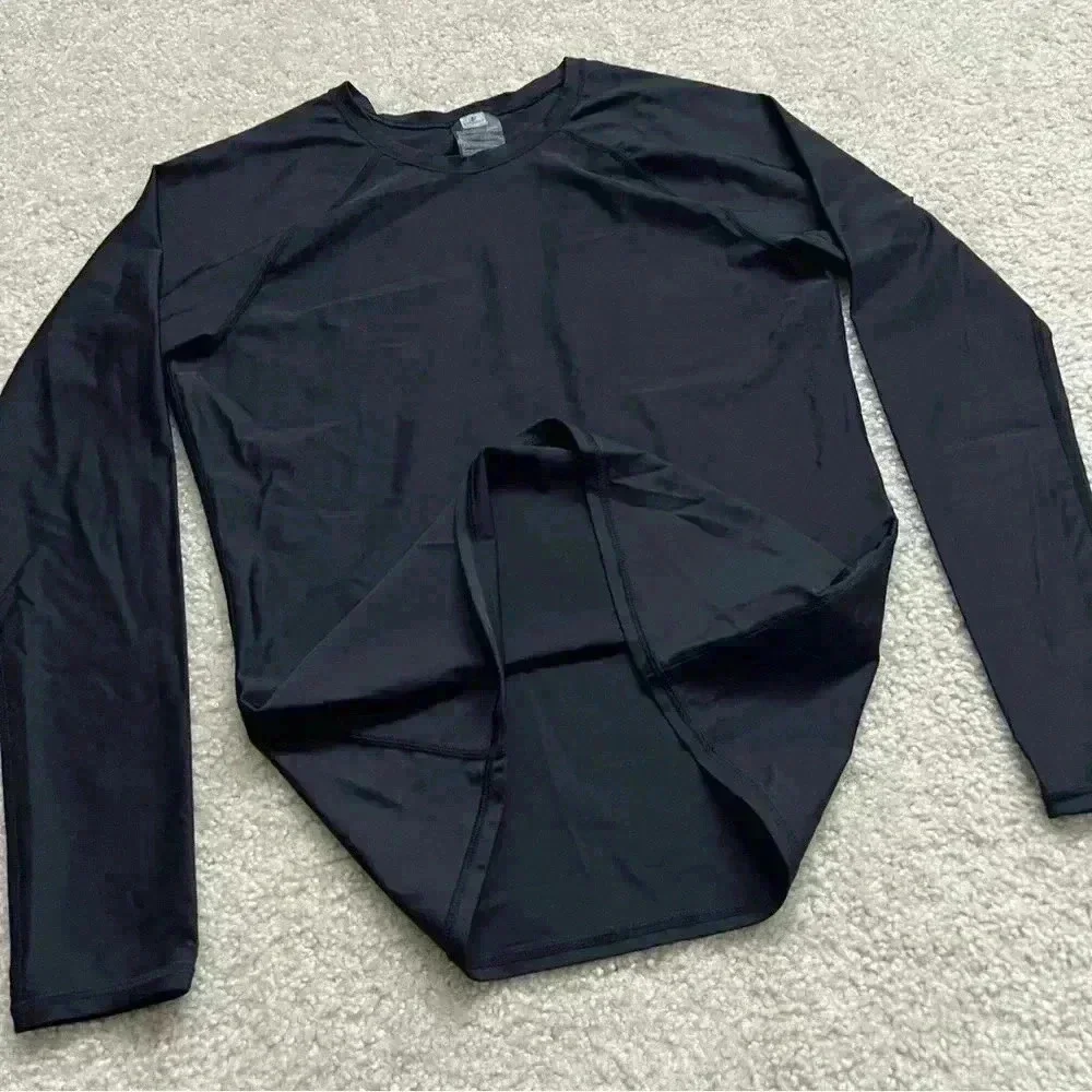 VOLCOM Black Simply Solid Long Sleeve Rashguard Swim Top Women’s Size XL.